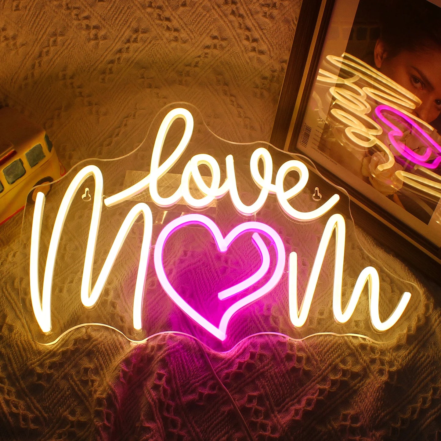 Love Mom 5V USB LED Neon Sign - Budget Friendly