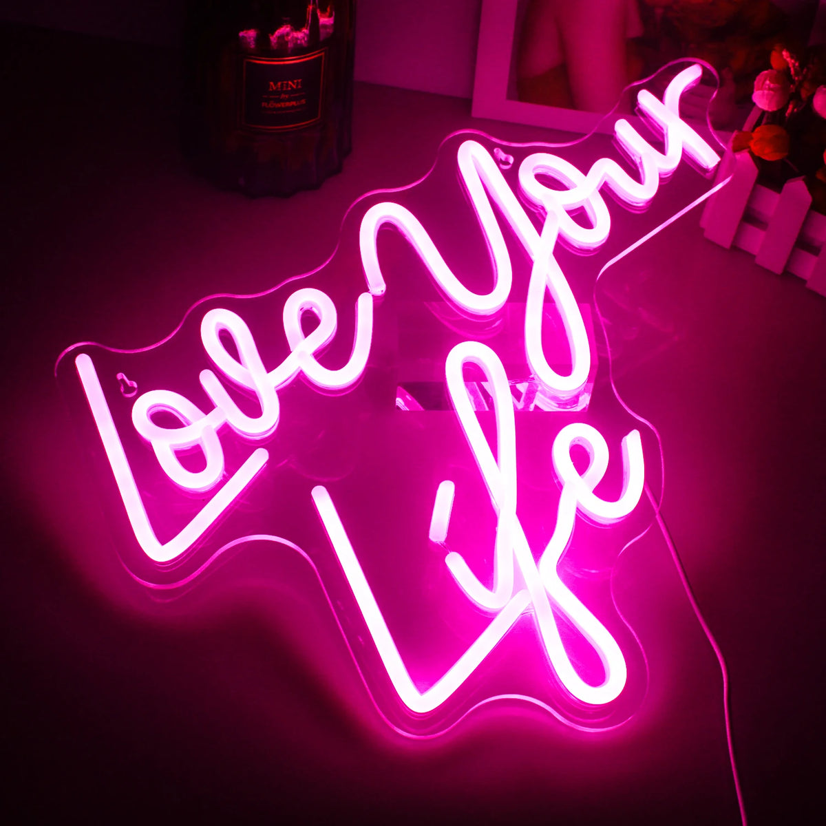 Love Your Life 5V USB LED Neon Sign - Budget Friendly