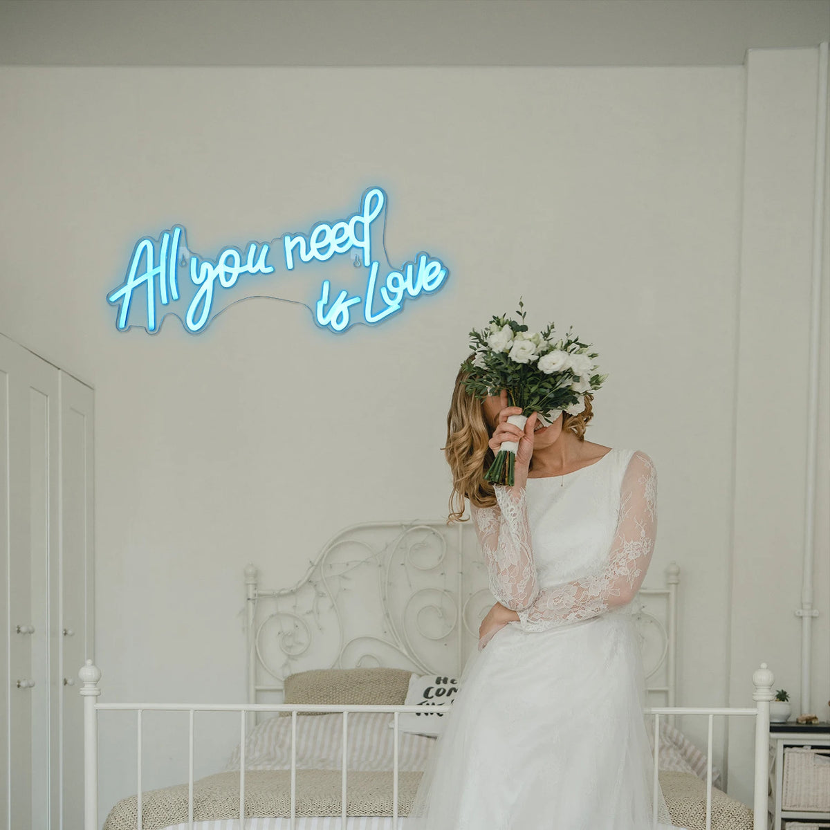 All Your Need Is Love 5V USB LED Neon Sign - Budgetvriendelijk