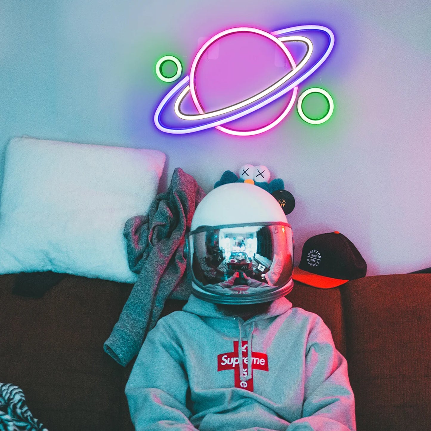 Planet 5V USB LED Neon Sign - Budget Friendly