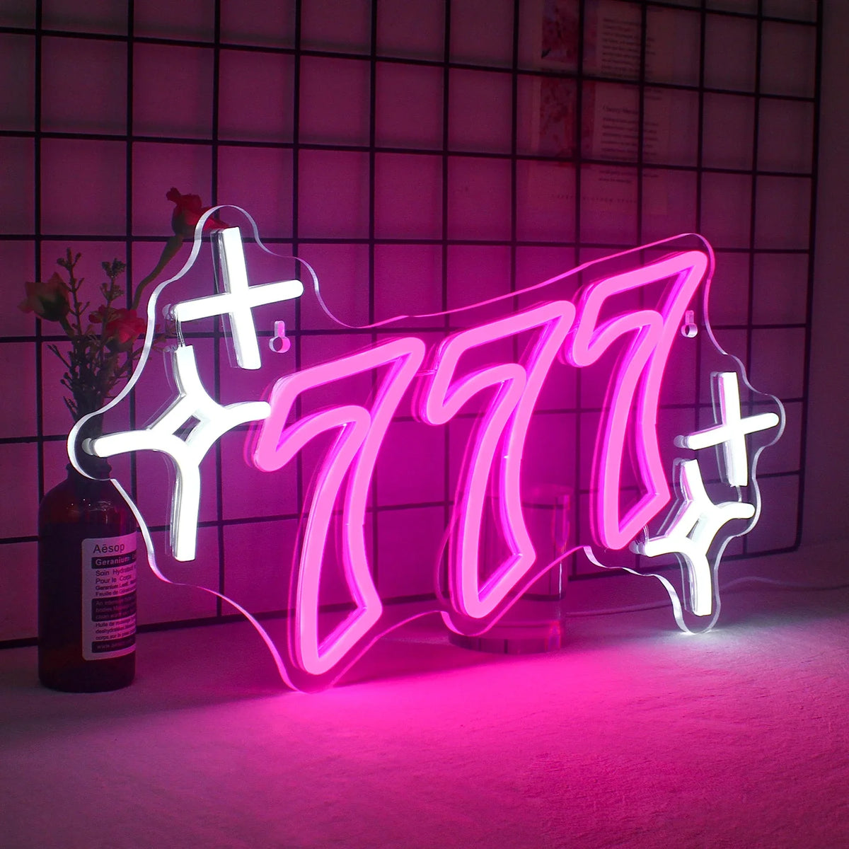 Lucky Number 777 5V USB LED Neon Sign - Budget Friendly
