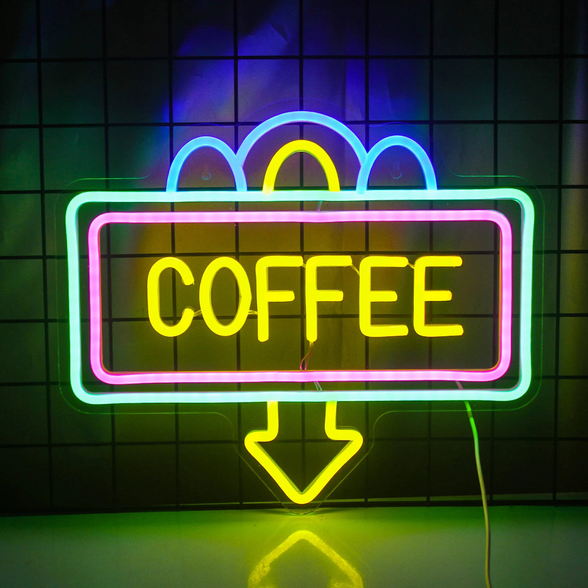 Op de afbeelding staat een stijlvol LED-neonbord in de vorm van een dampende kop koffie.