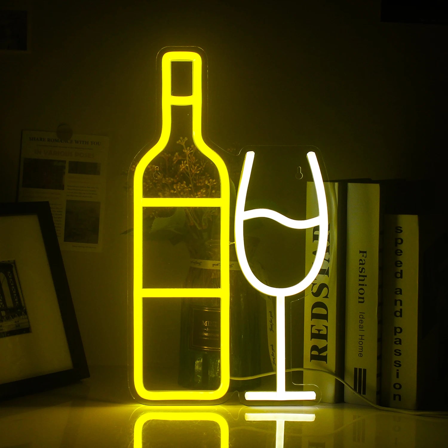 Een stijlvol Champagne BAR LED-neonbord met heldere, oplichtende letters in een levendig scriptlettertype.