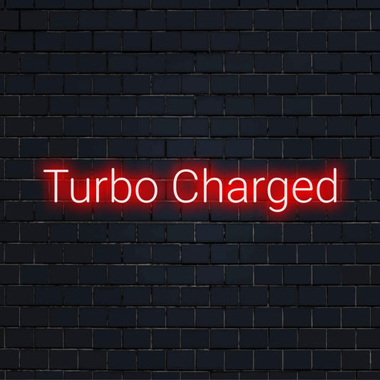 Levendig Turbo Charged LED-neonbord met energieke gloed, perfect voor gepersonaliseerde neonlichtdecoraties en unieke statement pieces.
