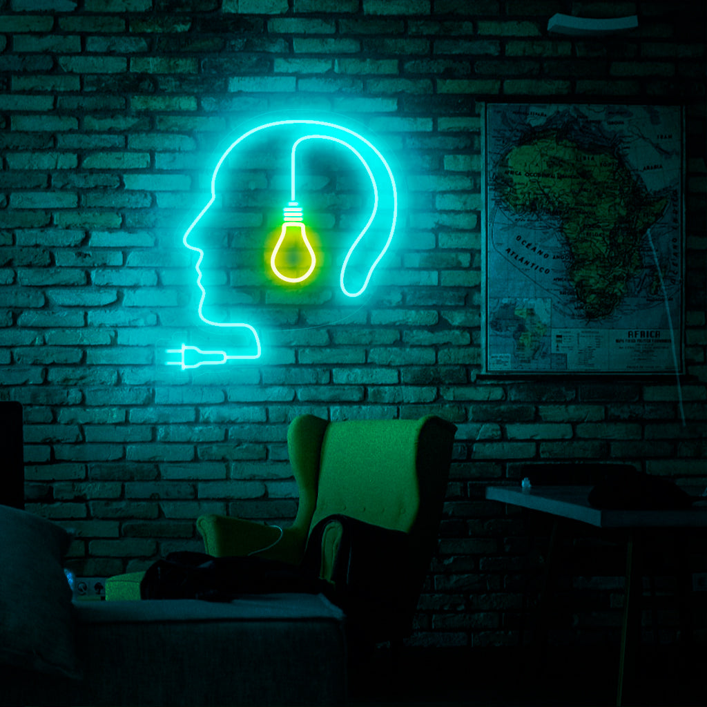 Neonverlicht mensenhoofd met gloeilamp als uniek interieur